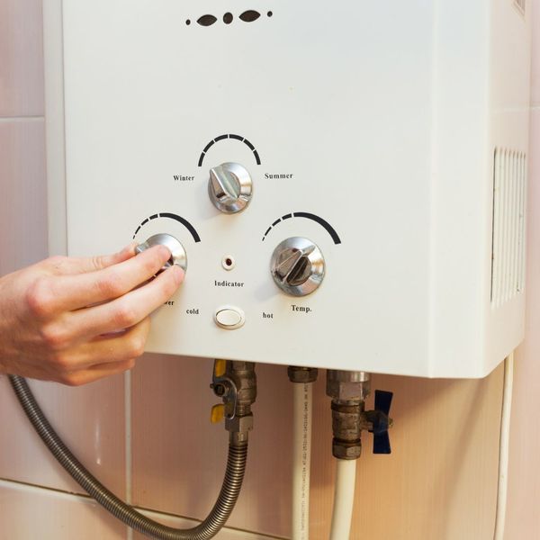 EssentialTipsAvoidTanklessWaterHeaterRepairs-1.jpg