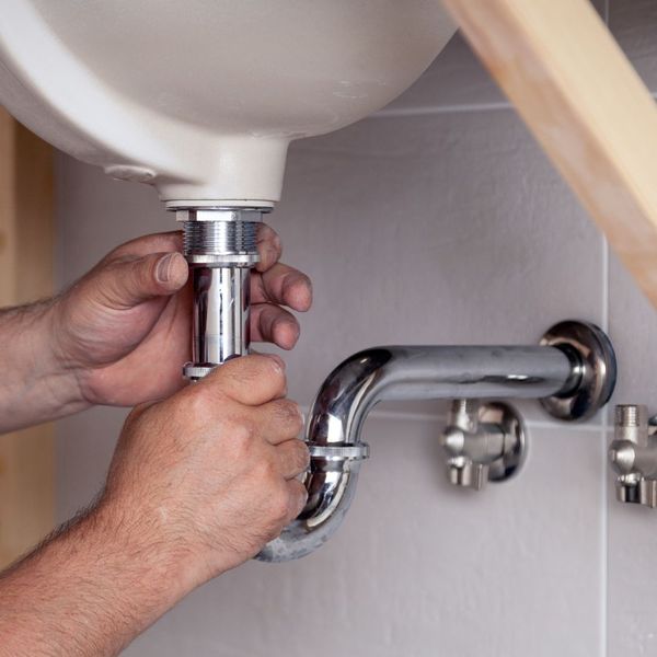 Why You Should Hire a Plumber to Repair Your Home Plumbing Issues - Image 2.jpg