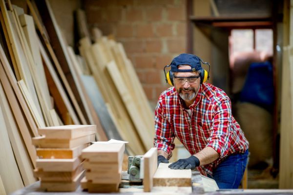 woodworker at table saw