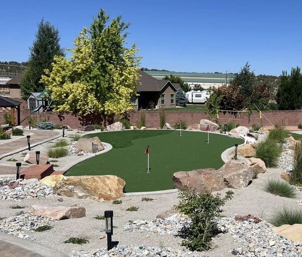 turf put put course