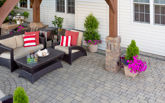 image of a paver patio