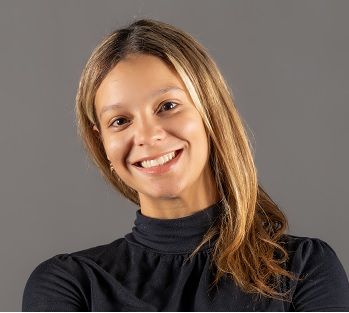 Loliette Ribot New Headshot.jpg