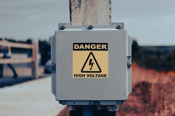 Electrical danger sign.