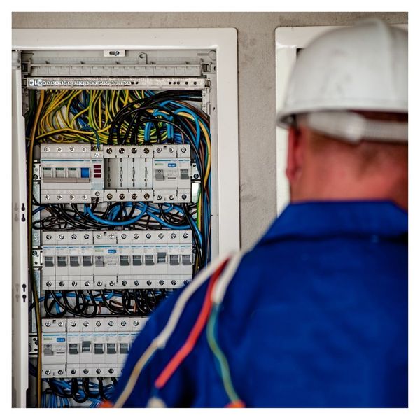 Why Choose JW Electric for Your Commercial Electrical Needs 1.jpg