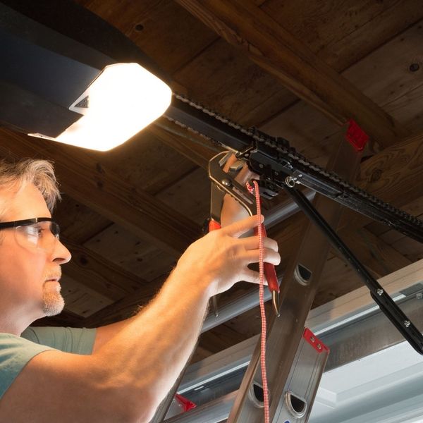 How to Troubleshoot a Noisy Garage Door (3).jpg