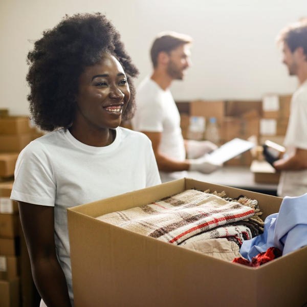a woman volunteering a woman volunteering