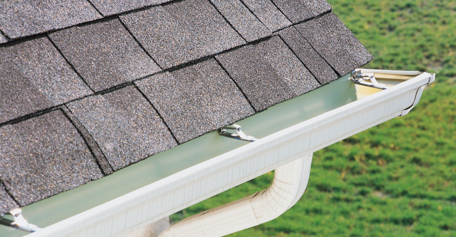 M37430 - Modified Blitz - How To Get Your Gutters Replaced - Should You Hire a Professional or DIY .jpg