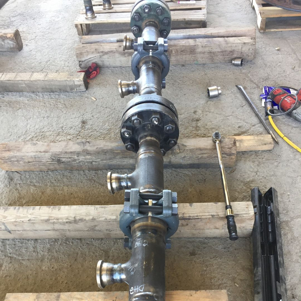 interlocking pipes connected by a circle joint