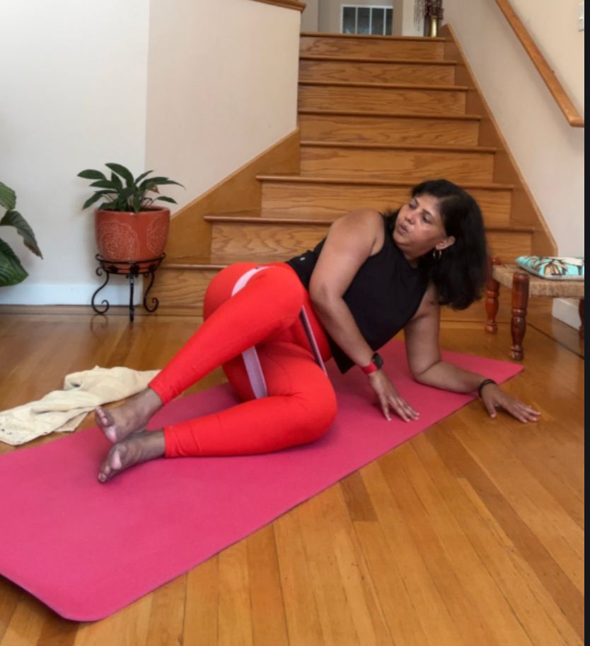 Clamshell Exercise Benefits: Strengthen Hips, Boost Fitness