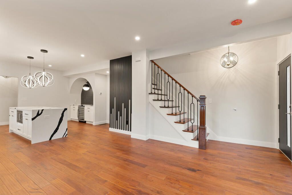347 Riverside Ave Unit 1 Medford MA 02155 USA-010-015-10 Kitchen1-MLS_Size.jpg