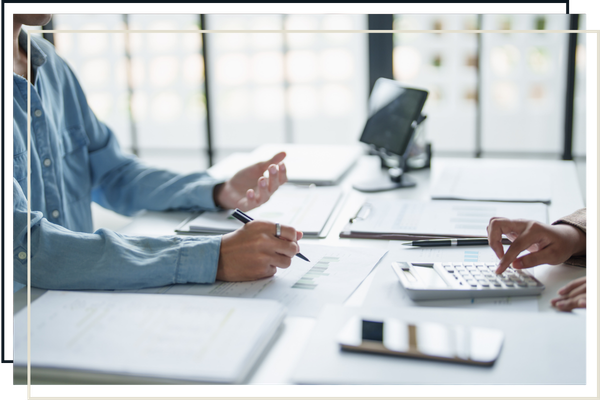 A bookeeper talking to their client 