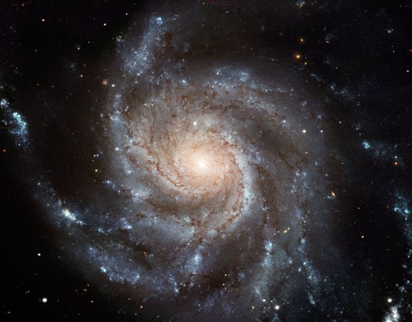 7.9mb_messier_101_galaxy.jpg
