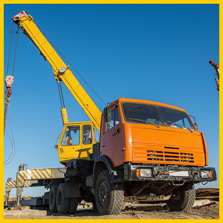 5050 IMG - Crane Truck.jpg