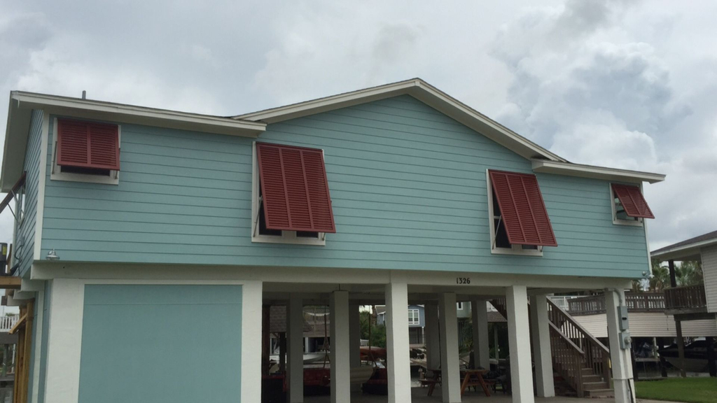 4 Tips for Choosing the Perfect Bahama Shutters.Hero.jpg