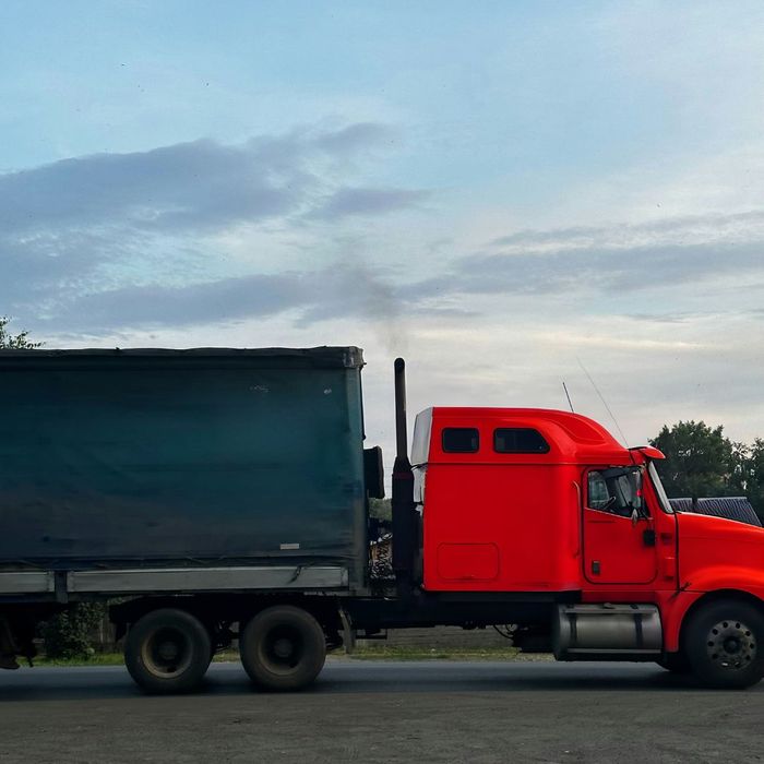 red semi
