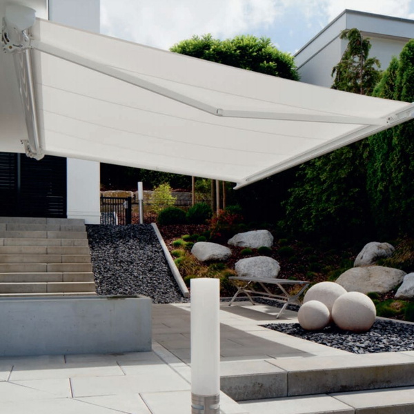4 Tips to Picking the Perfect Retractable Awning for Your Home 2.jpg