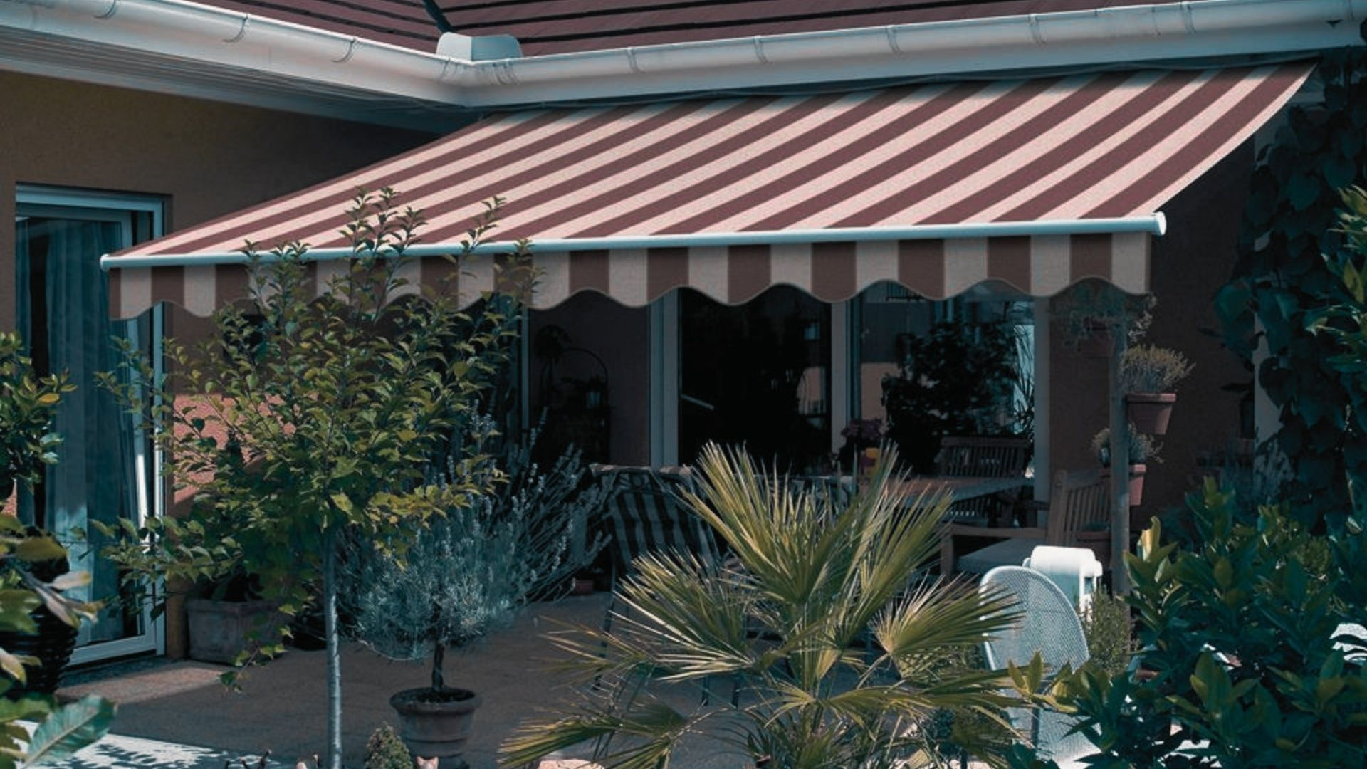 Awning - Image 4.jpg