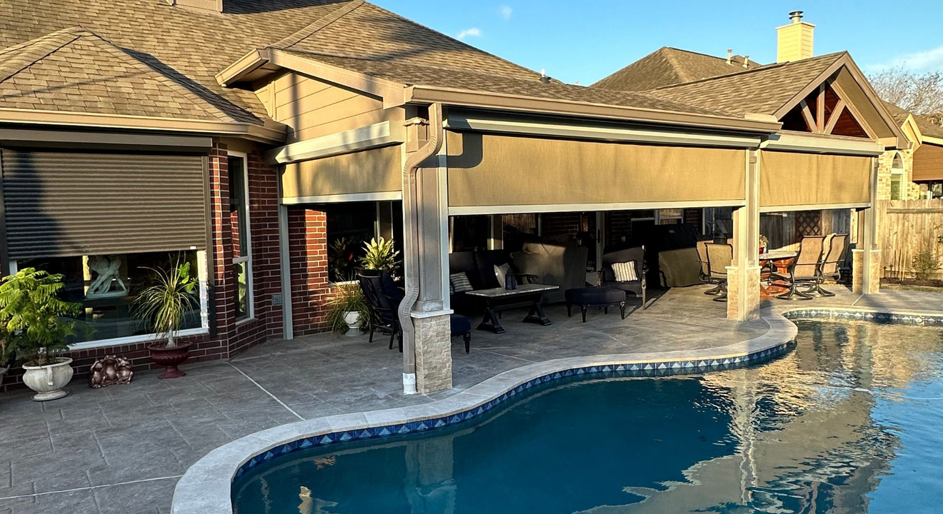 Transform Your Patio With Motorized Screens.jpg