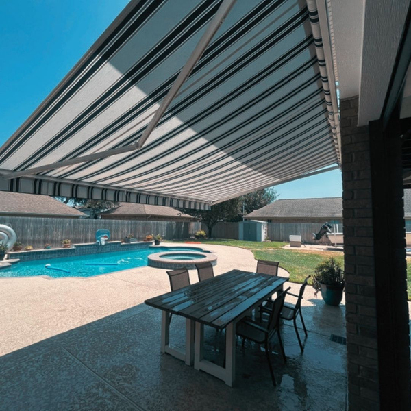 Awning - Image 1.jpg