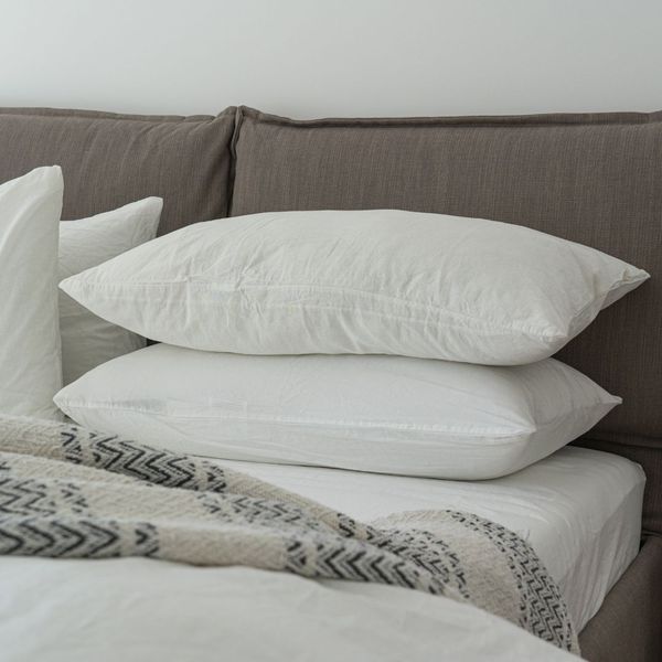 mattress with pillows and blankets mattress with pillows and blankets