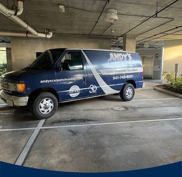 Andy's Carpet Cleaning van