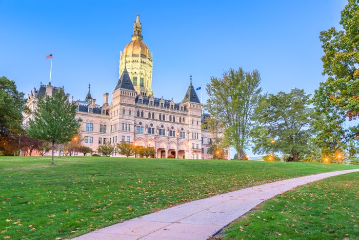 connecticut-state-capitol-in-hartford-connecticut-2021-04-02-22-37-39-utc.jpg