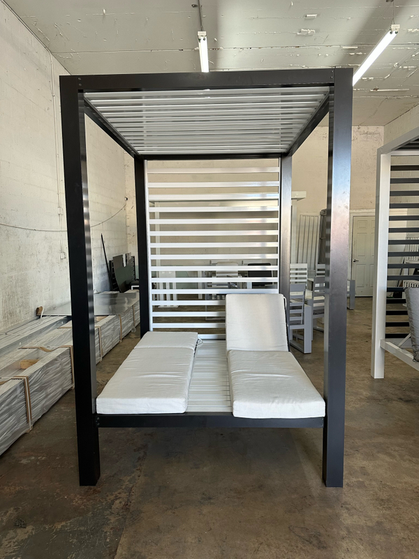 PERGOLA DAYBED