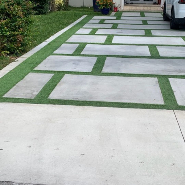 green blocked driveway