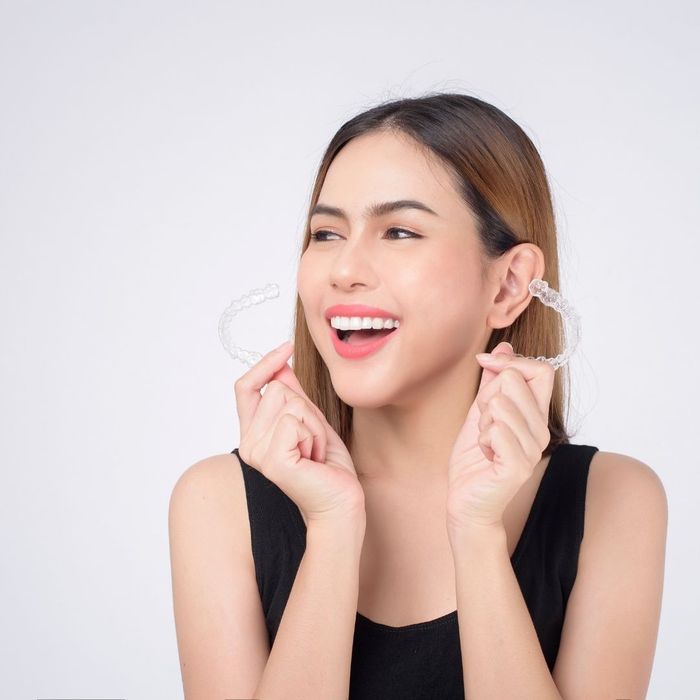 2 Braces or Invisalign_ The Essential Guide to Choosing Your Path to a Straighter Smile.jpg