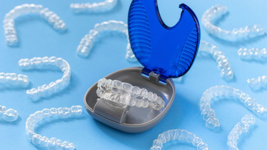 Invisalign in container and other aligners spread out