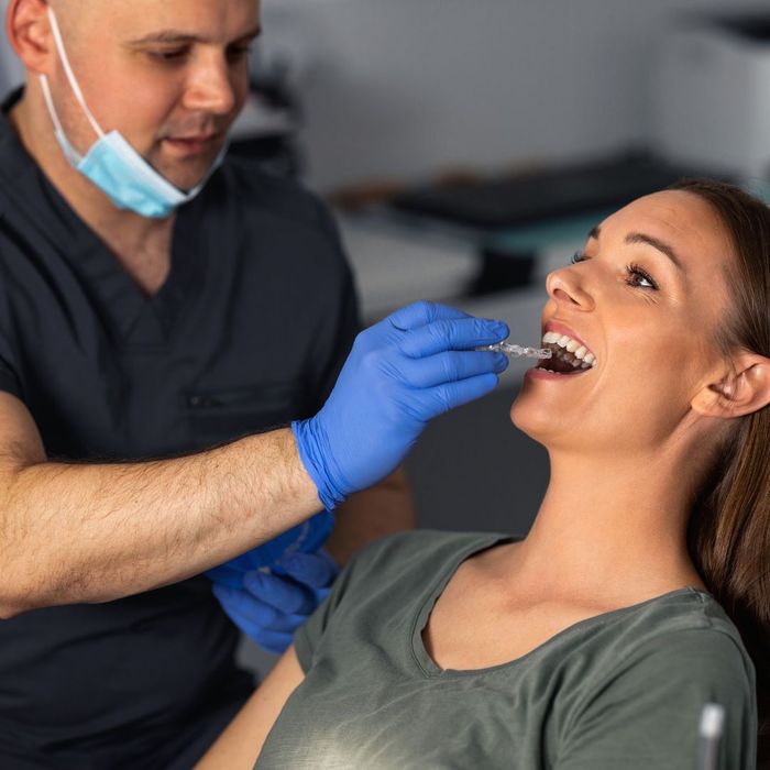 orthodontist fitting Invisalign 