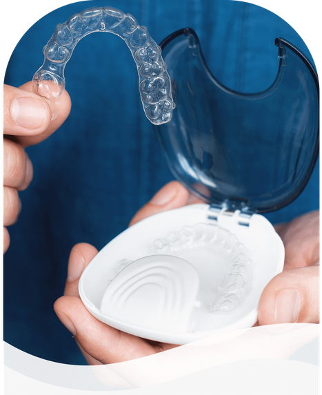 image of a retainer and a storage case