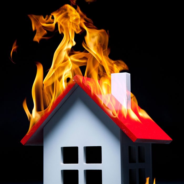 image of a house fire