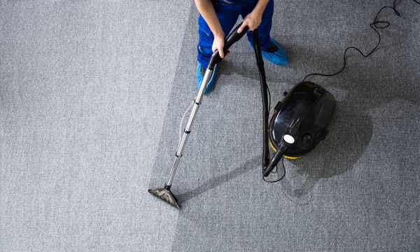 Carpet & Hardwood Floor Cleaning