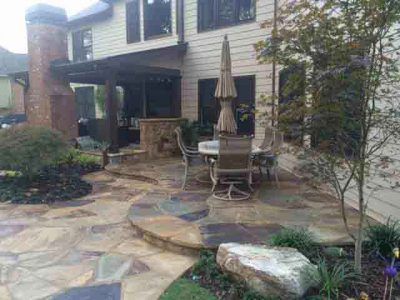 backyard-patio-with-custom-stone-work-atlanta-400x300.jpg