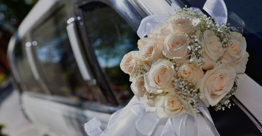 What to Look for in a Wedding Limo Service-hero.jpg