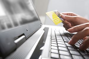 5 Features Every E-Commerce Website Needs to Increase Sales-Thumb.jpg