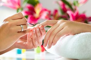 Building Your Digital Salon A Guide to Creating a Stunning Nail Salon Website-Thumb.jpg