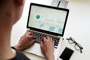 6 Reasons Your Website isn't Ranking on Google Thumbnail.jpg
