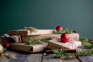 8 Holiday Marketing Tips for Small Businesses-Thumb.jpg