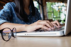 Tips for Small Businesses on a Budget Designing a Professional Website Without Breaking the Bank-Thumb.jpg