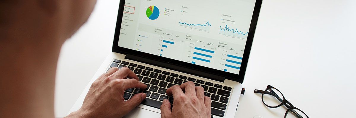 7 KPIs to Track on Your Website Featured.jpg