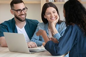 4 Things Your Real Estate Website Should Have-Thumb.jpg