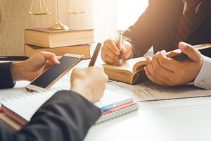 How to Write Ad Copy That Converts PPC Best Practices for Law Firms-Thumb.jpg