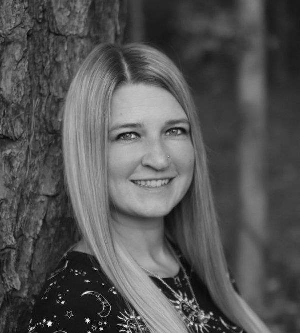 Lauren BW.jpeg