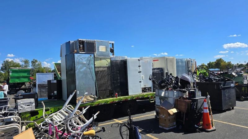 Hero How to Choose the Right Recycling Center.jpg