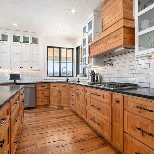 Kitchen (2).jpg