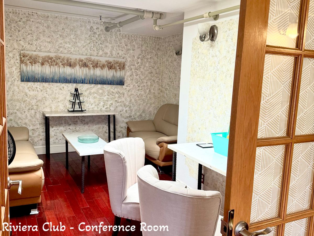 Club - Conferenceroom(1).jpg