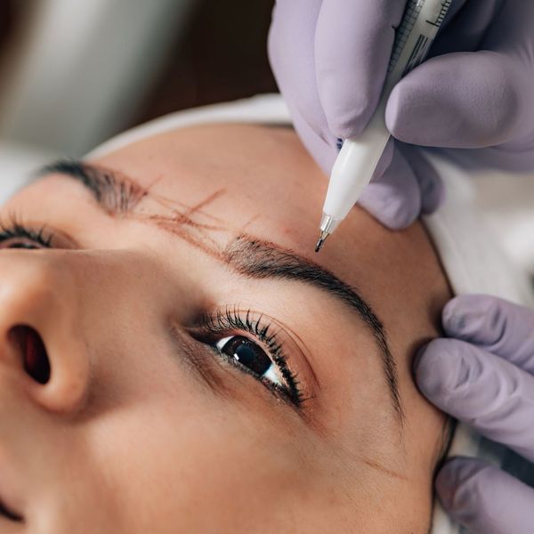 The Art of Eyebrow Threading_ Achieving the Perfect Shape3.jpg