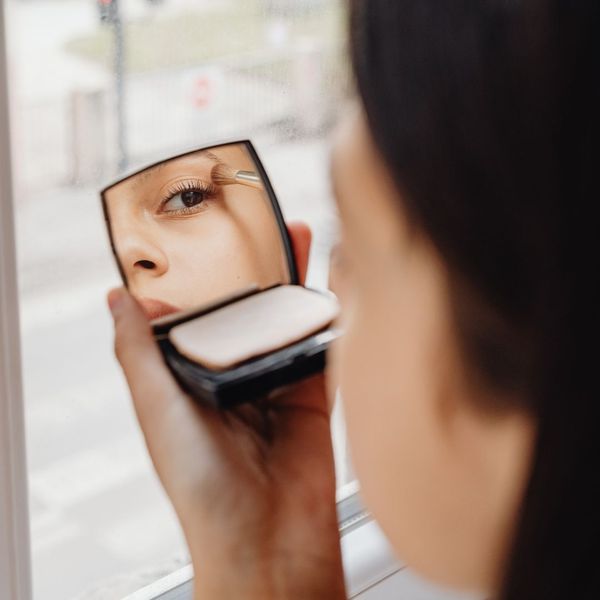 Eyebrow Threading Aftercare - 2.jpg